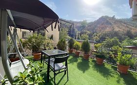 Brand New Apartment With Terrace